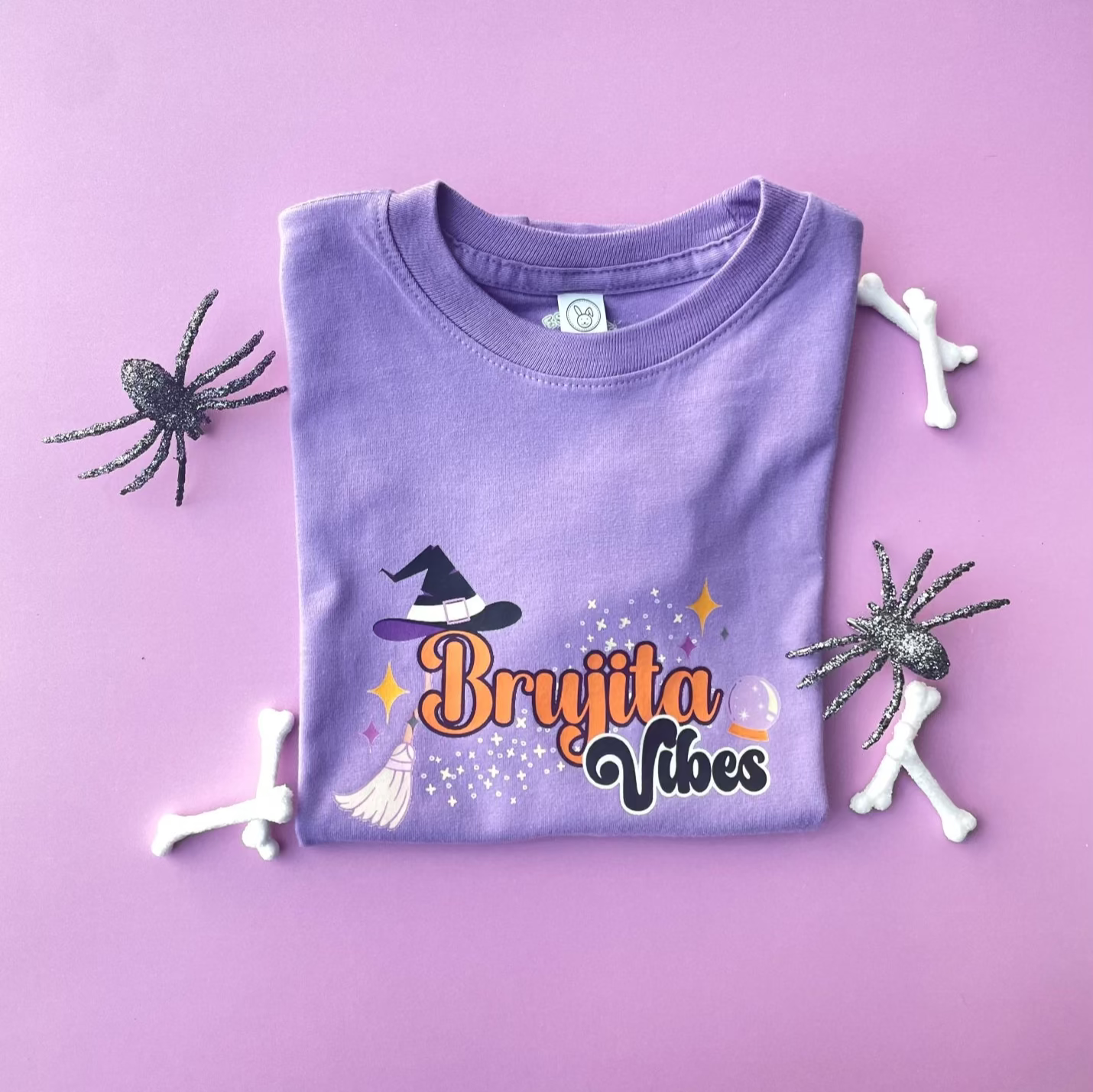 Brujita Vibes T-Shirt - Lavender
